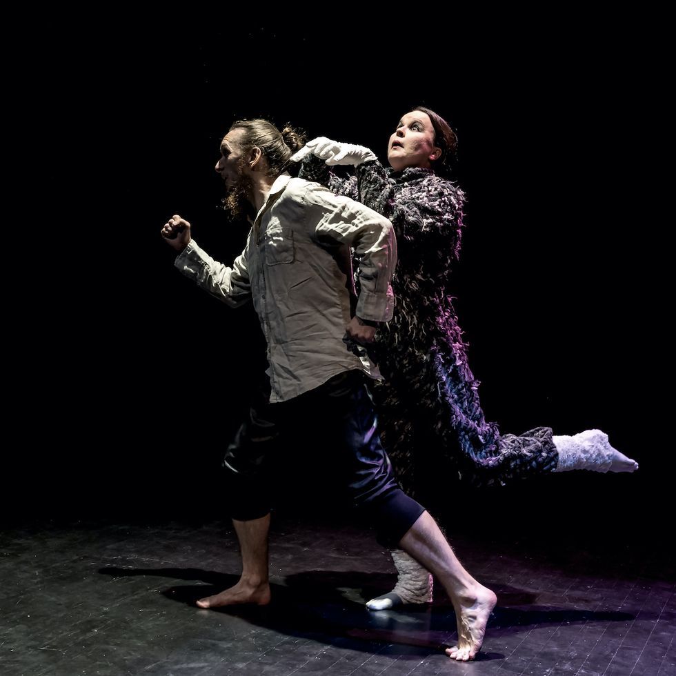 A troubled customer is running away, as the witch’s companion is about to land on his shoulder